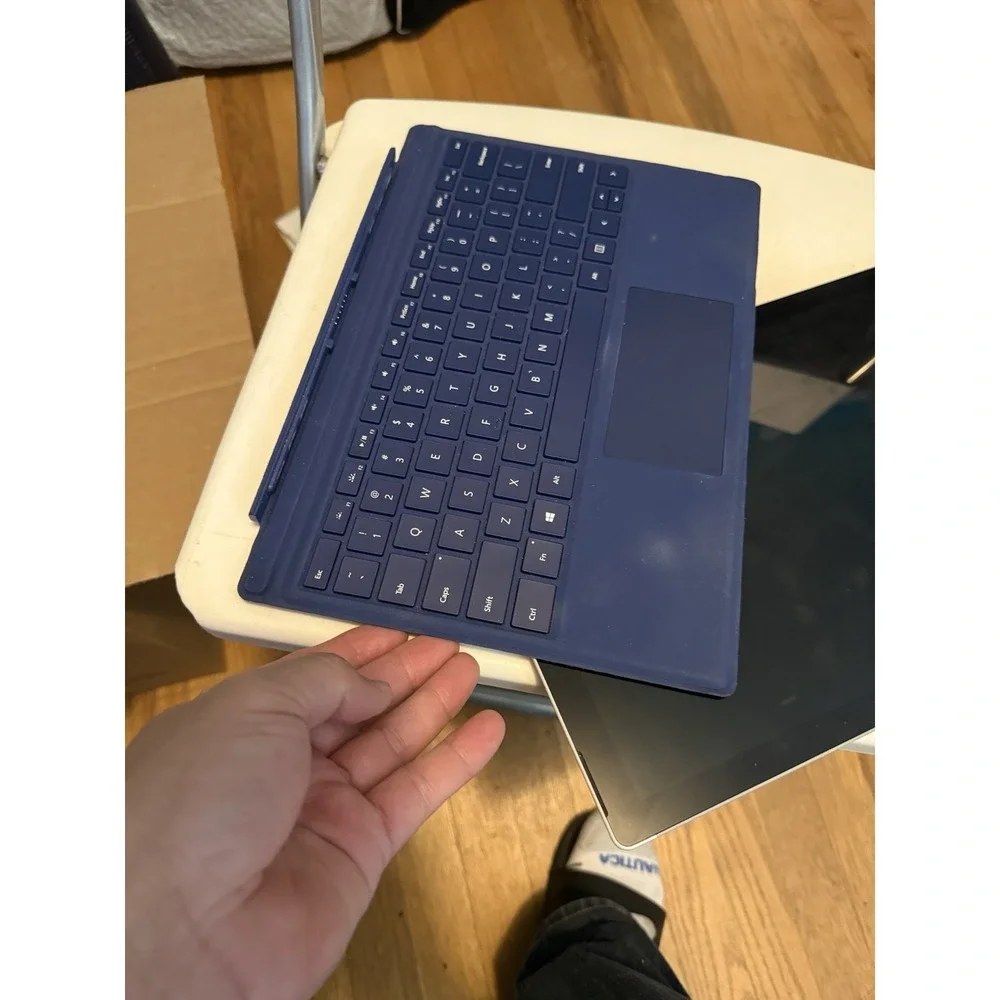 Surface Pro 5 i5-6300U 8GB‎ RAM 256 SSD w/ Keyboard And Box, No Pen